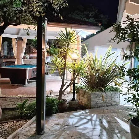 Casa Miguel -Ch1 *